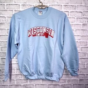 NWOT |•GILDAN•| WISCONSIN State Heavy Blend Unisex Sweatshirt Size XL